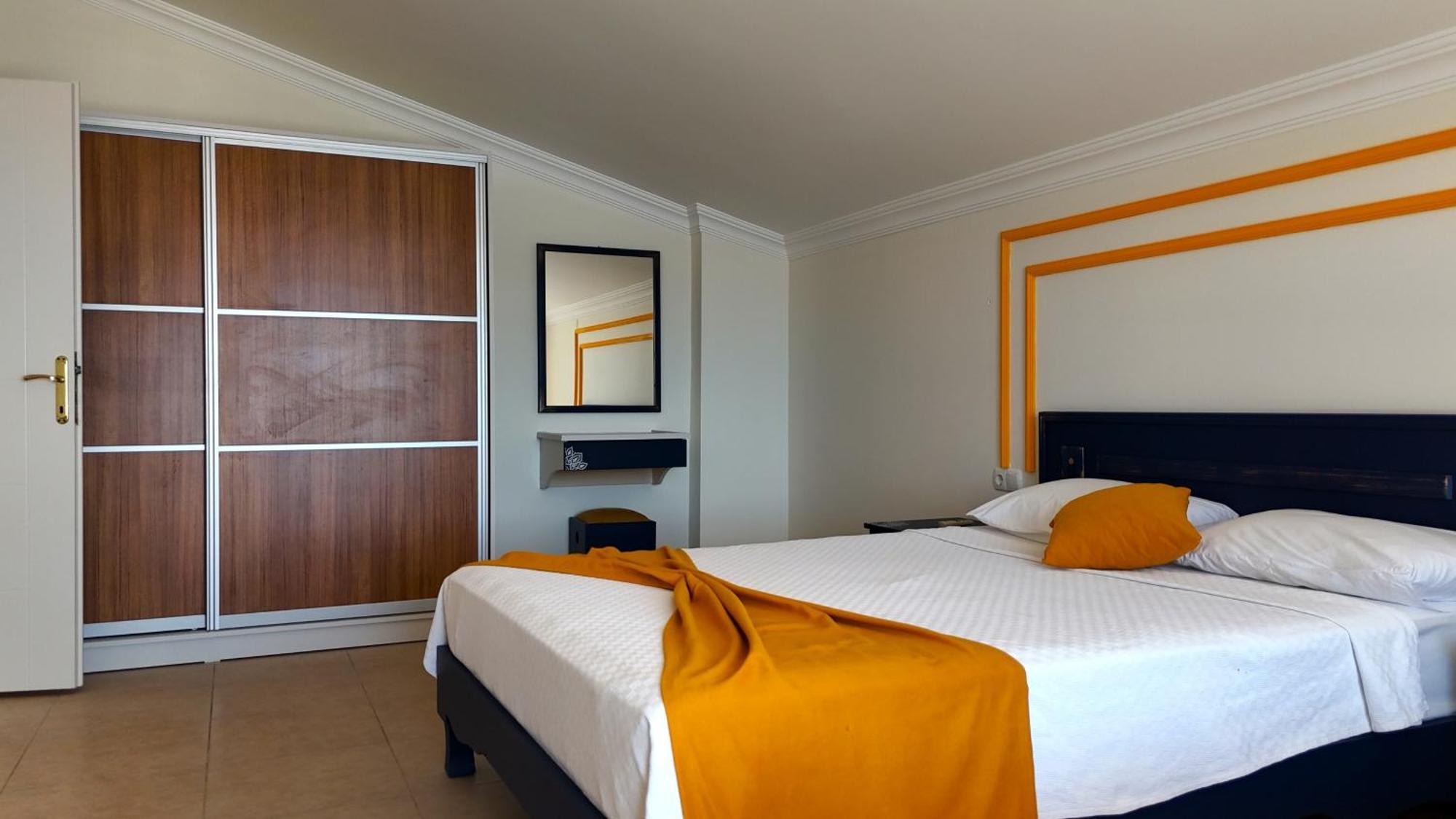Yazici Otel Bozburun Мармарис Екстериор снимка